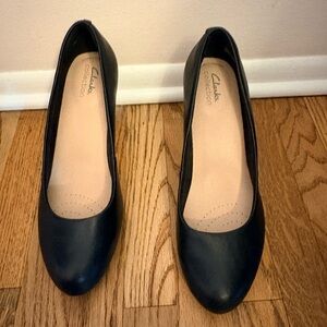 Clark's Ultimate Comfort Collection 3” Pump Heels Black Classic Leather